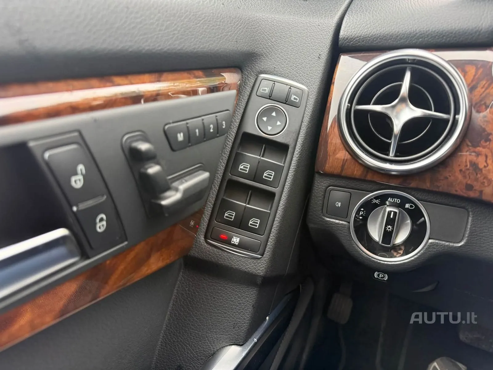 Mercedes-Benz GLK250 — nuotrauka 10