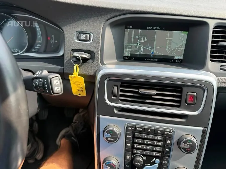 Volvo V60 — photo 13